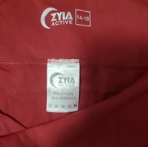 Zyia leggings